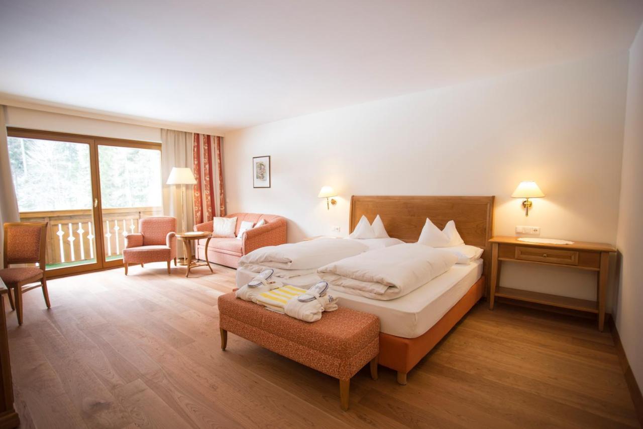 Parkhotel Tristachersee Lienz Exterior photo