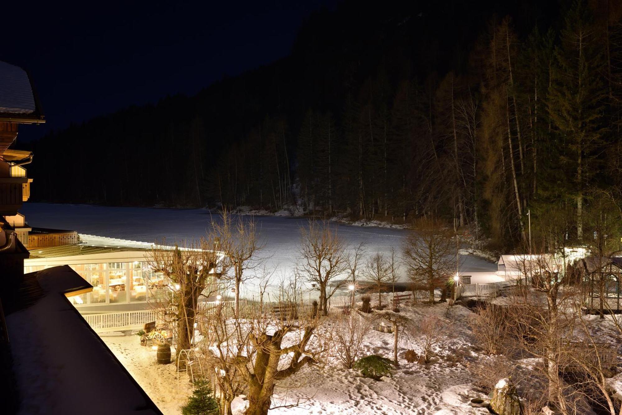 Parkhotel Tristachersee Lienz Exterior photo