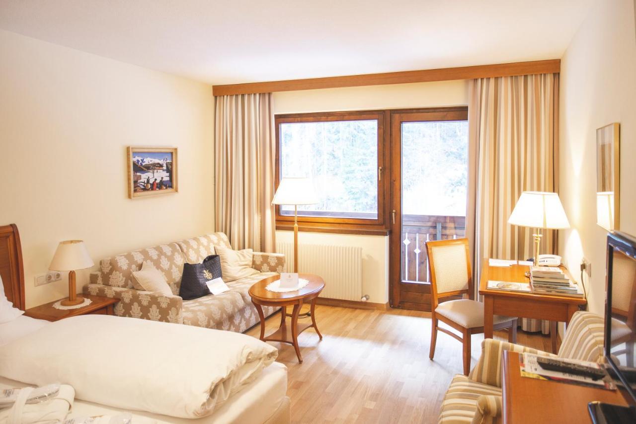 Parkhotel Tristachersee Lienz Exterior photo